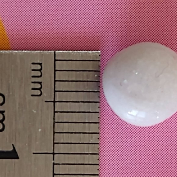 Handmade white polymer clay earrings. Boucles d'oreilles fait à la main - Picture 7 of 7